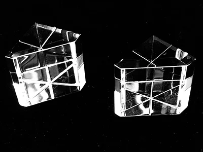 Piezas de cuarzo y vidrio mecanizadas por CNC